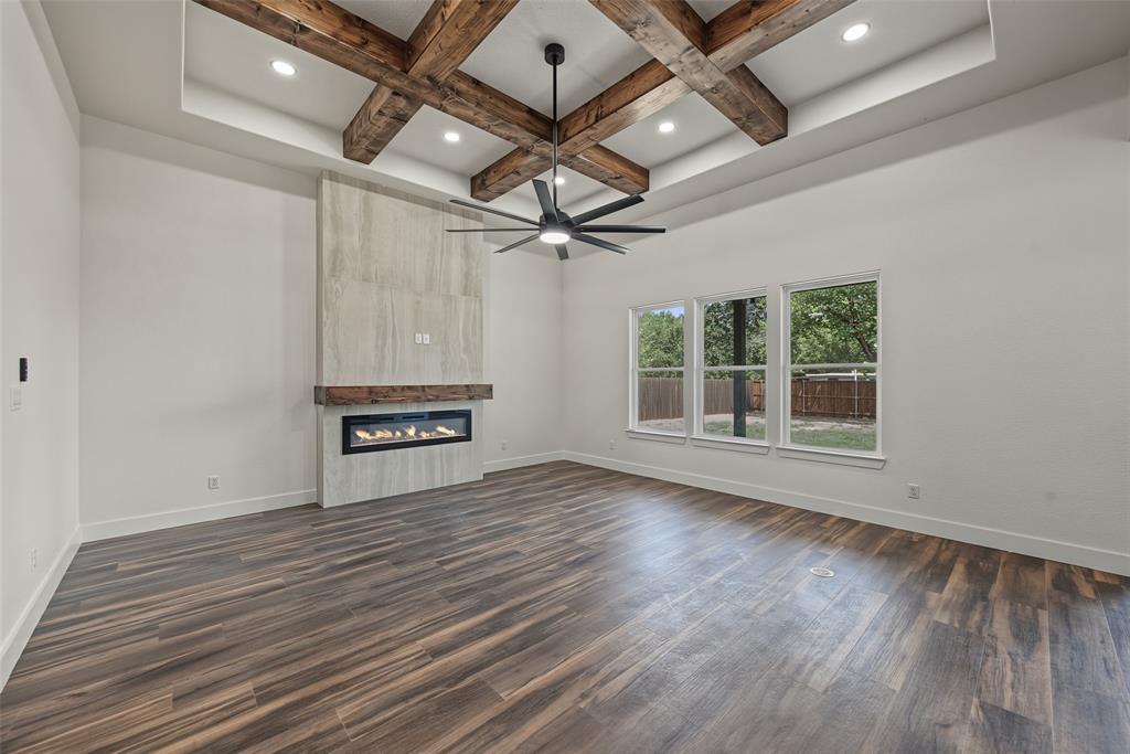305 Hobbs Avenue Property Photo 8