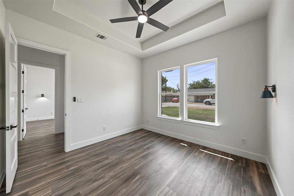 305 Hobbs Avenue Property Photo 22