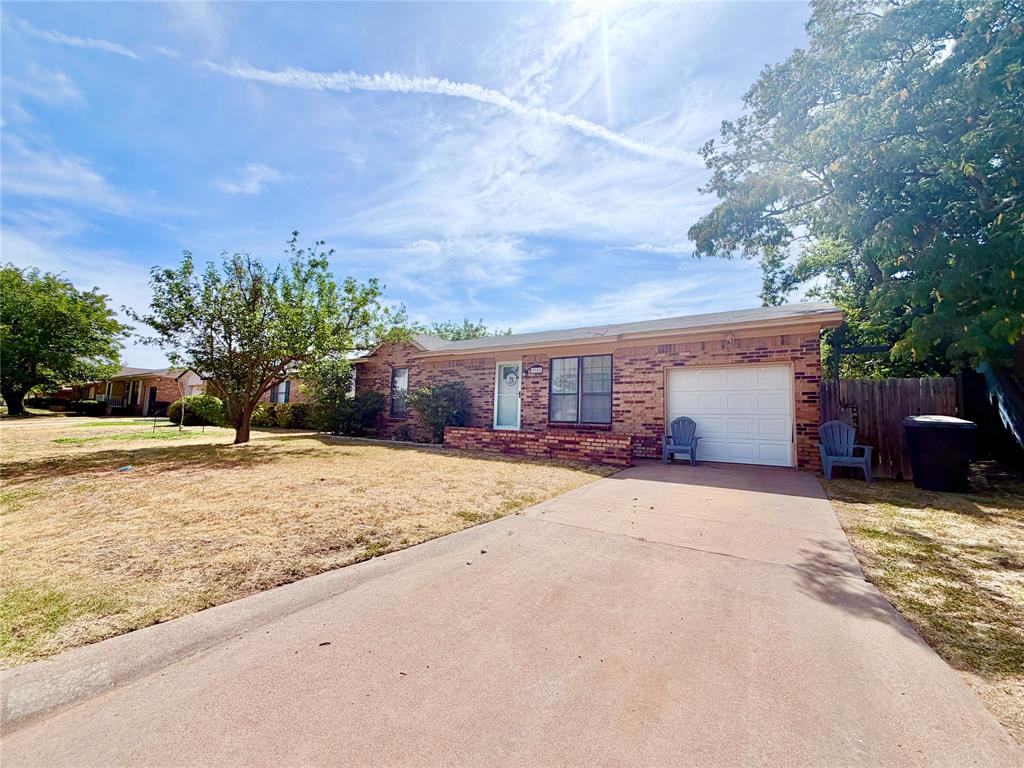 3742 Trinity Lane Property Photo 3