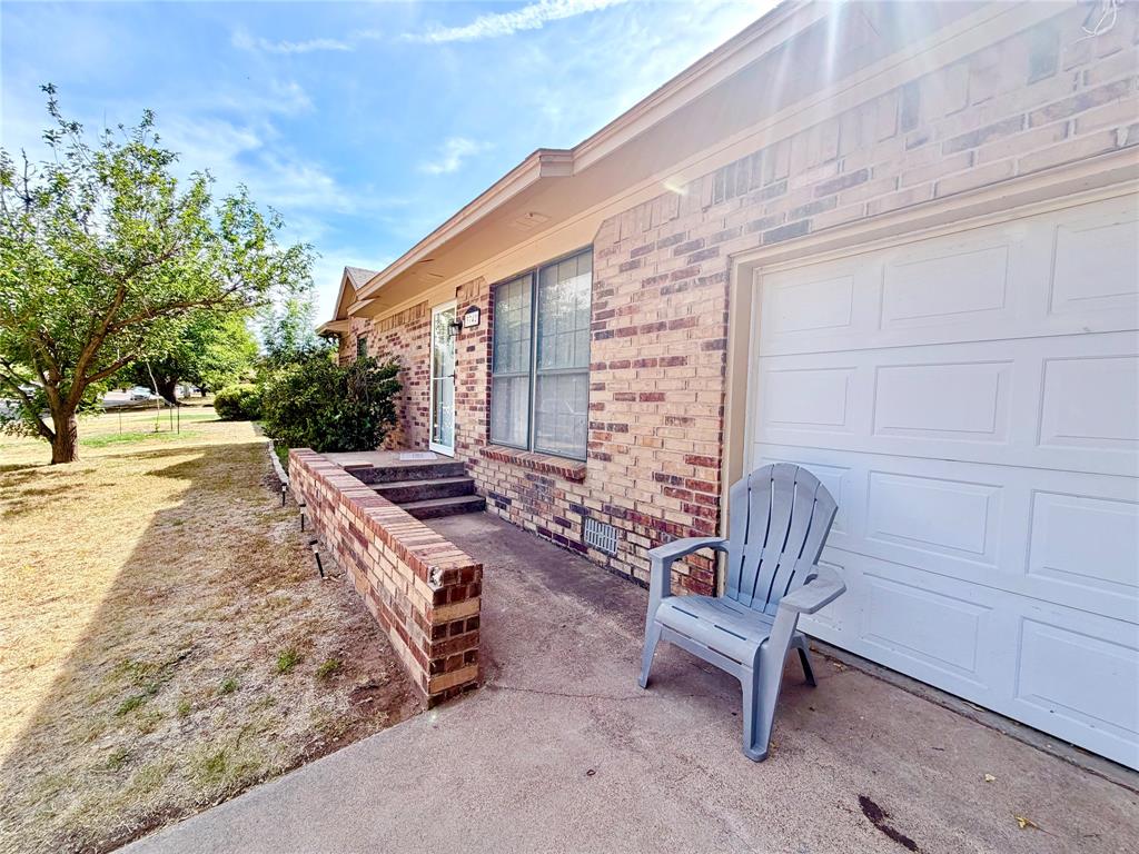 3742 Trinity Lane Property Photo 4