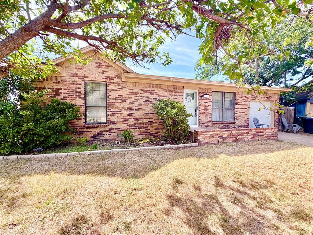 3742 Trinity Lane Property Photo 5