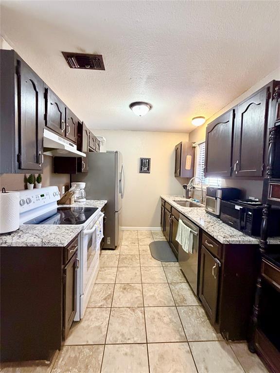 3742 Trinity Lane Property Photo 9