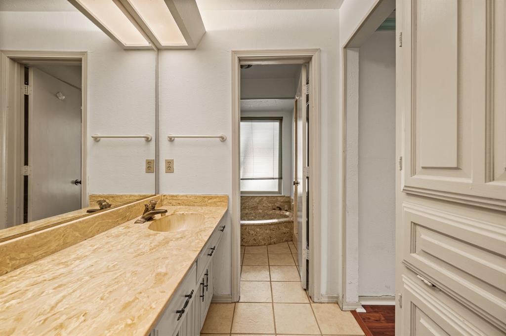 16408 Lauder Lane Property Photo 16