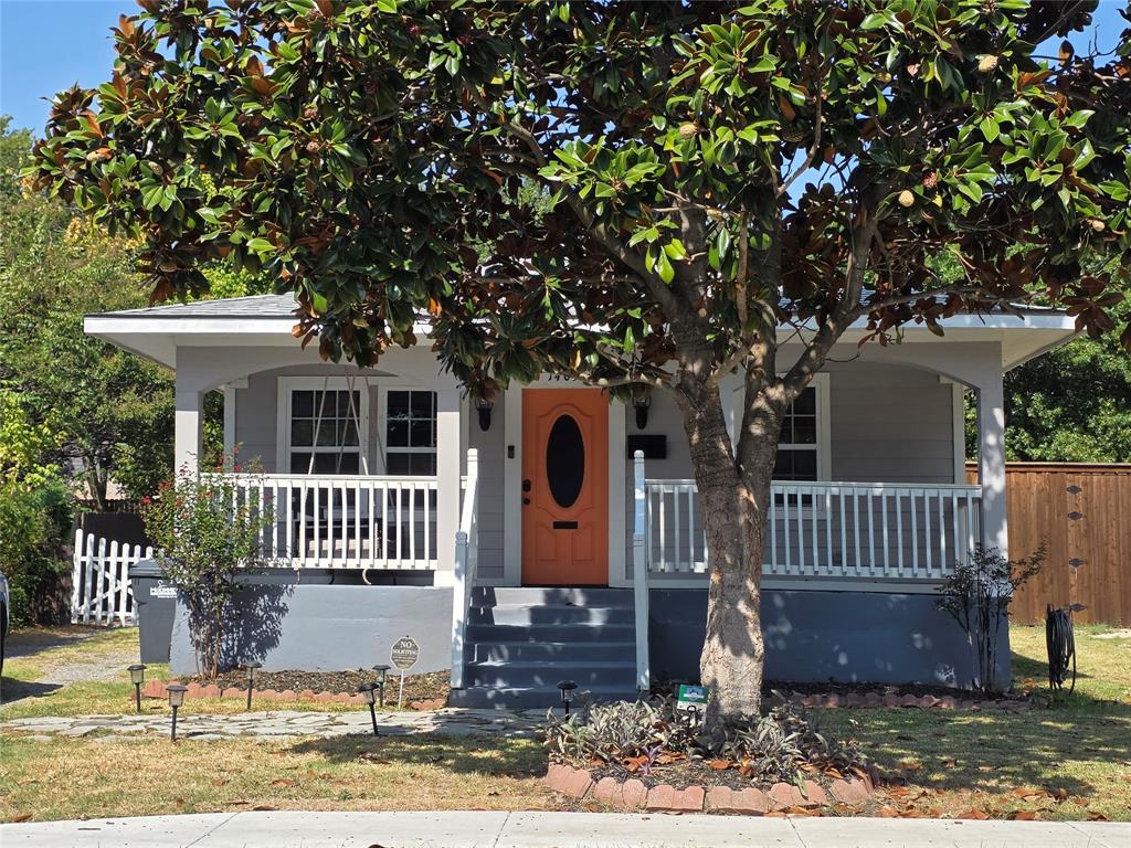 1405 N Oak Street Property Photo 1
