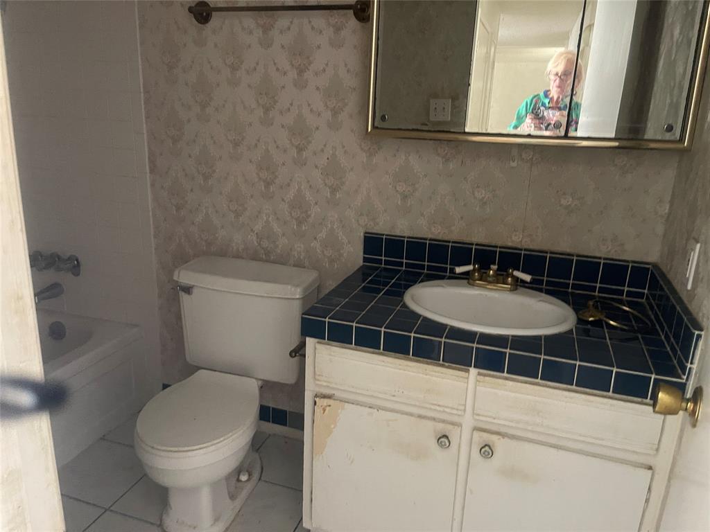 5928 Harvest Hill Road Property Photo 1
