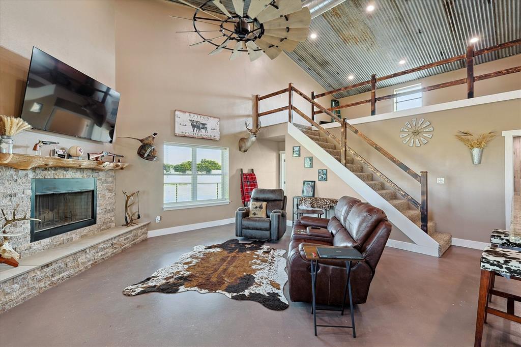 4540 Fm 2450 Property Photo 4
