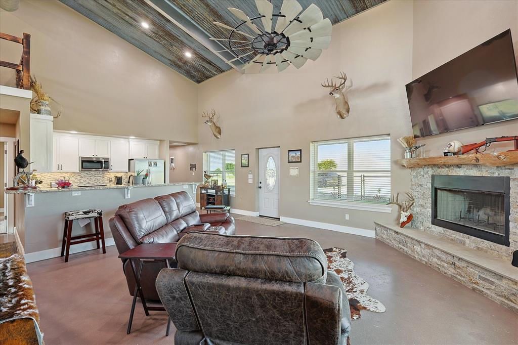 4540 Fm 2450 Property Photo 5