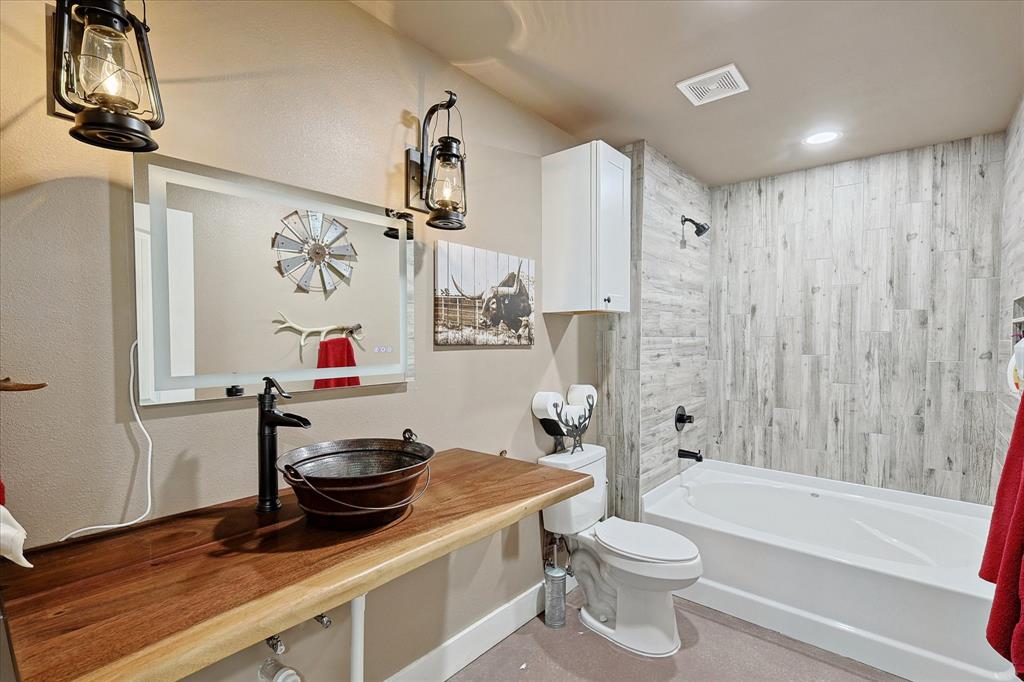 4540 Fm 2450 Property Photo 7