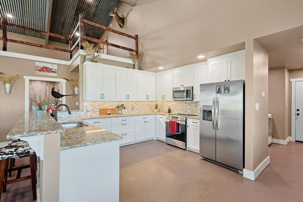 4540 Fm 2450 Property Photo 11