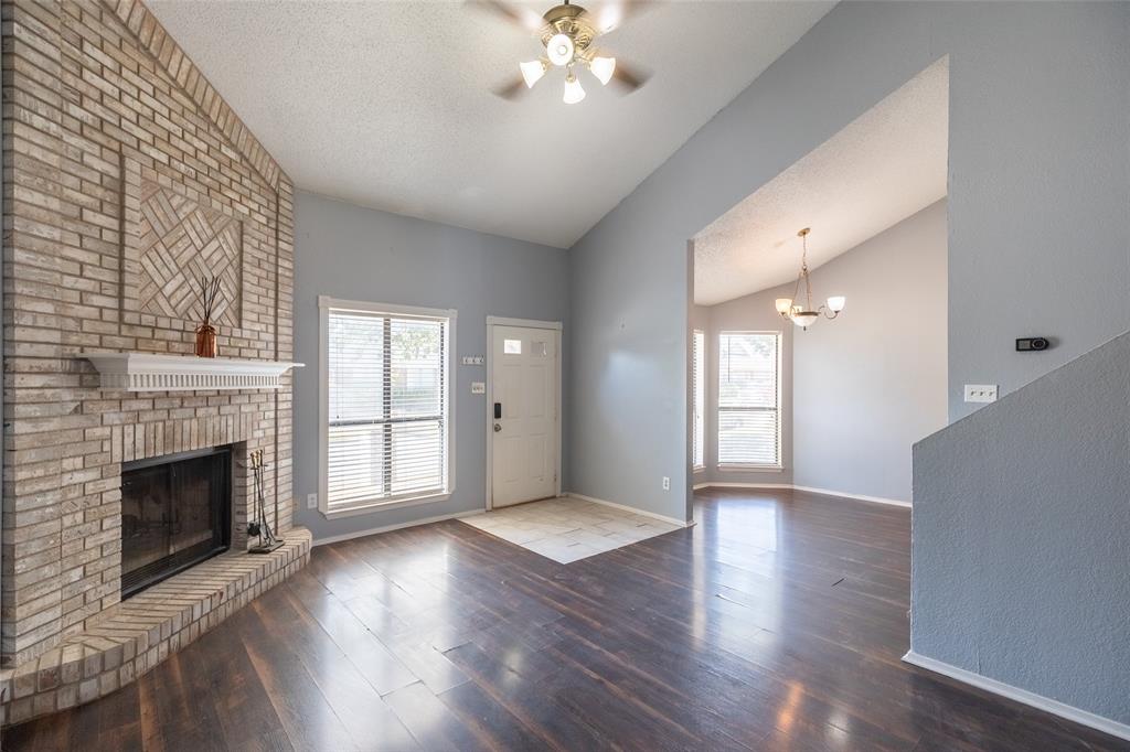 3198 Chimney Circle Property Photo 4
