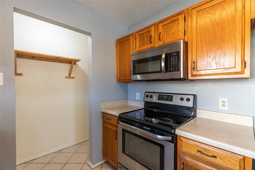 3198 Chimney Circle Property Photo 11
