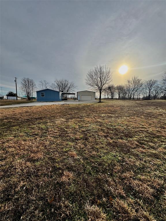 6553 Private Road 2270 Property Photo 18