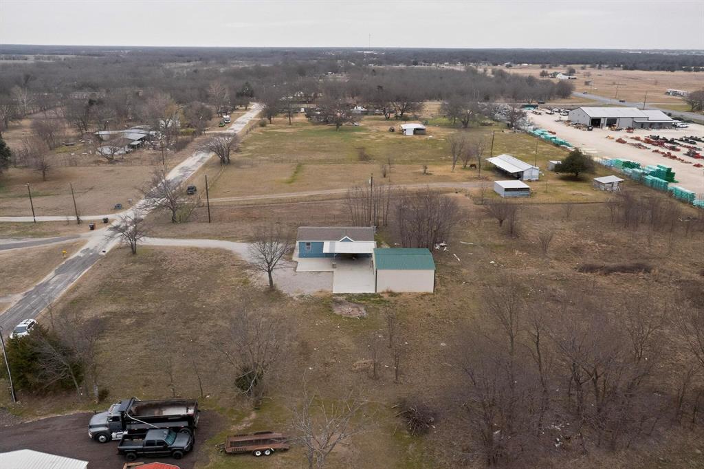 6553 Private Road 2270 Property Photo 22