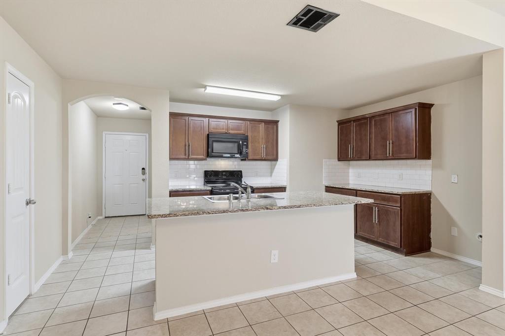 2334 Triston Street Property Photo 7