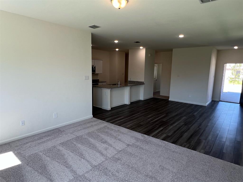752 Richmond Drive Property Photo 11