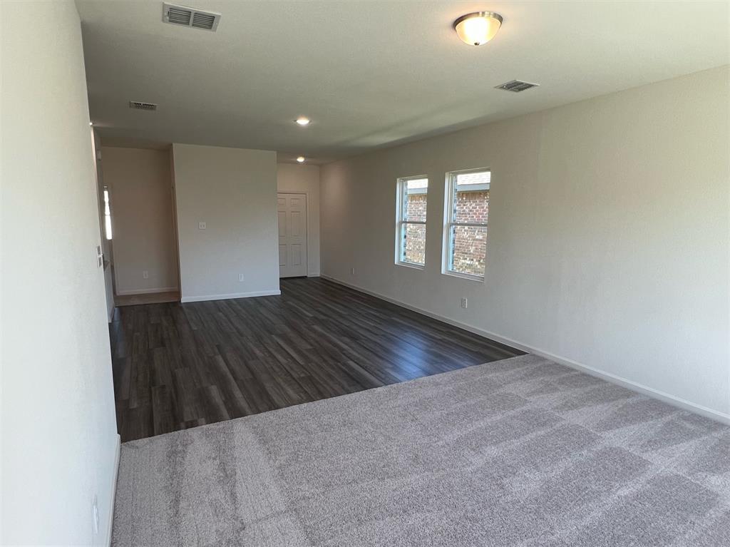752 Richmond Drive Property Photo 17