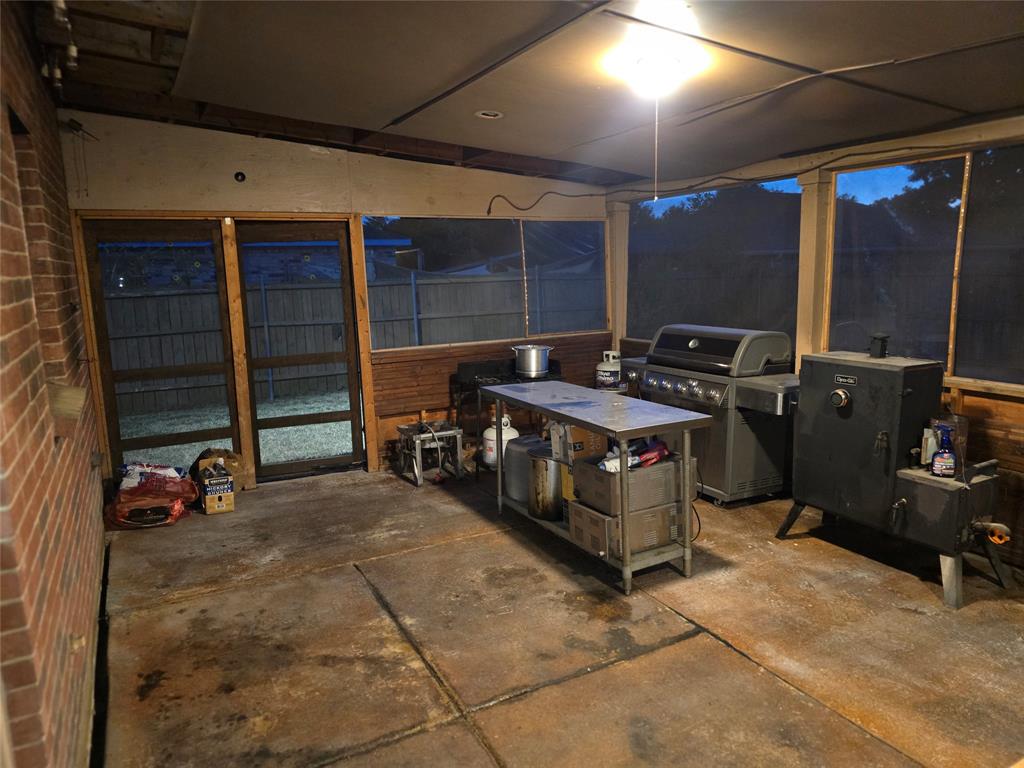 3813 Summer Hill Drive Property Photo 9