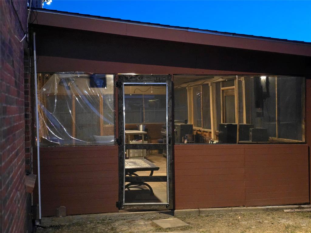 3813 Summer Hill Drive Property Photo 11