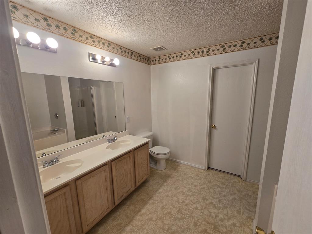3813 Summer Hill Drive Property Photo 21