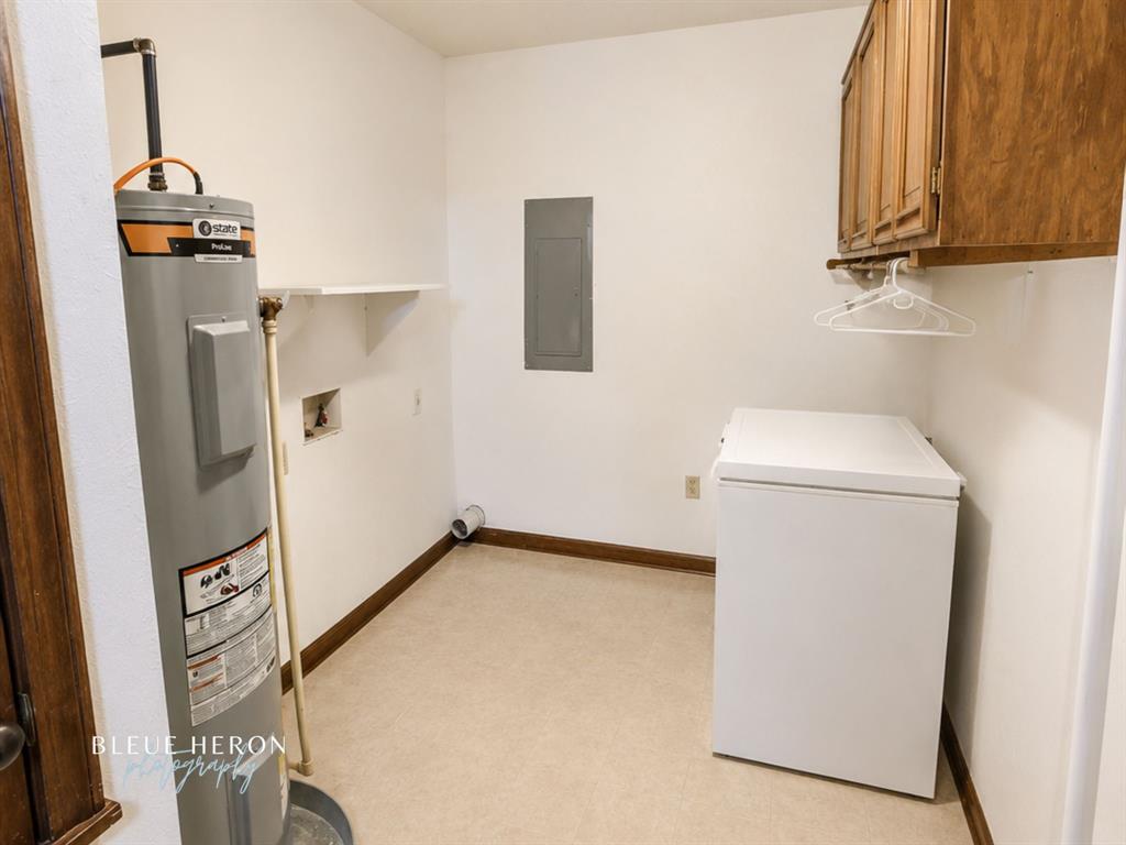 7016 Soda Point Drive Property Photo 8