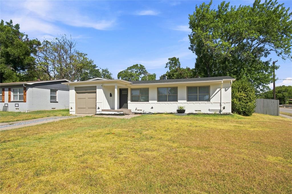 3243 Mayhew Drive Property Photo 1