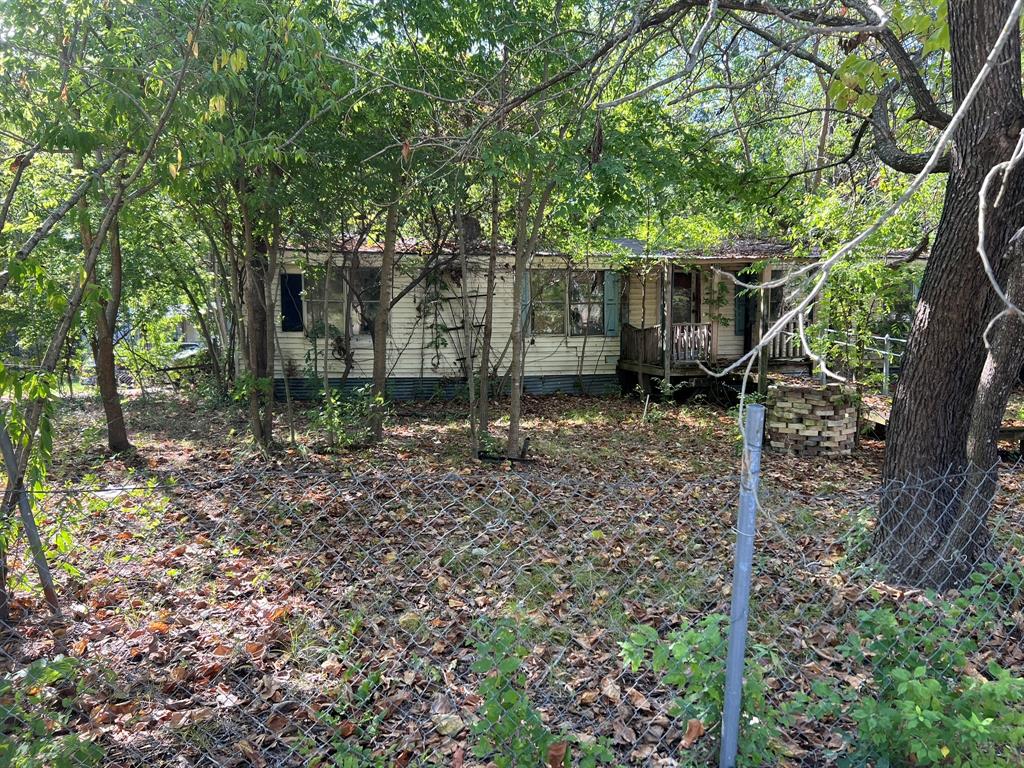 10163 Gaillard Lake Property Photo 1