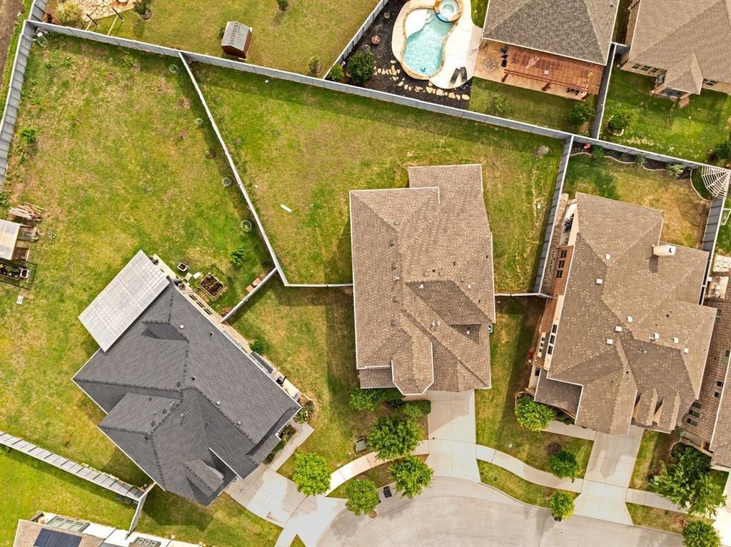 7521 Windy Meadow Drive Property Photo 2