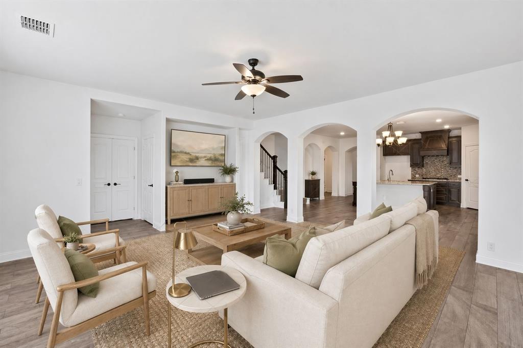 7521 Windy Meadow Drive Property Photo 4