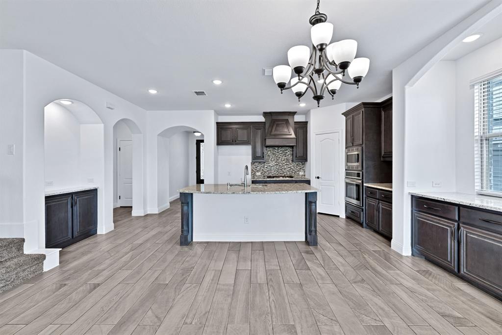 7521 Windy Meadow Drive Property Photo 8