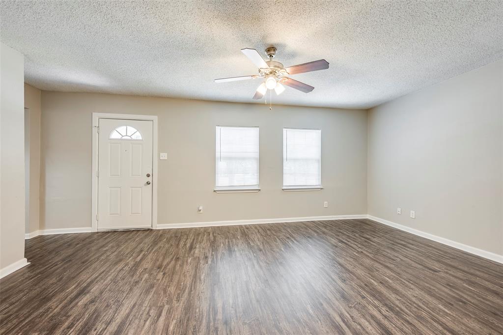 601 Biggs Terrace Property Photo 4