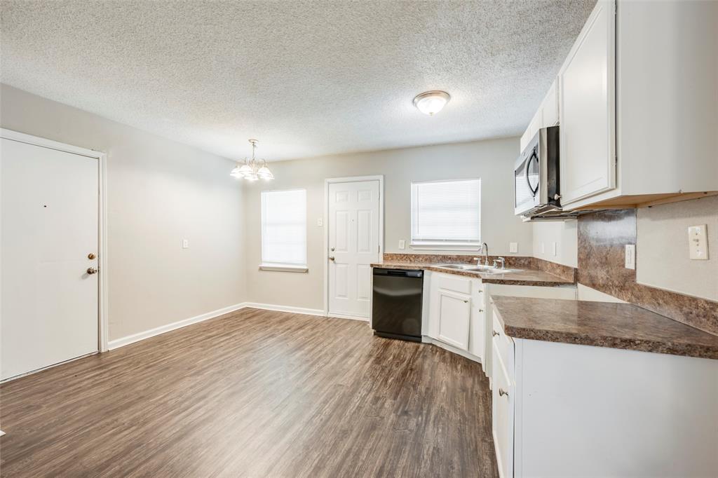601 Biggs Terrace Property Photo 7