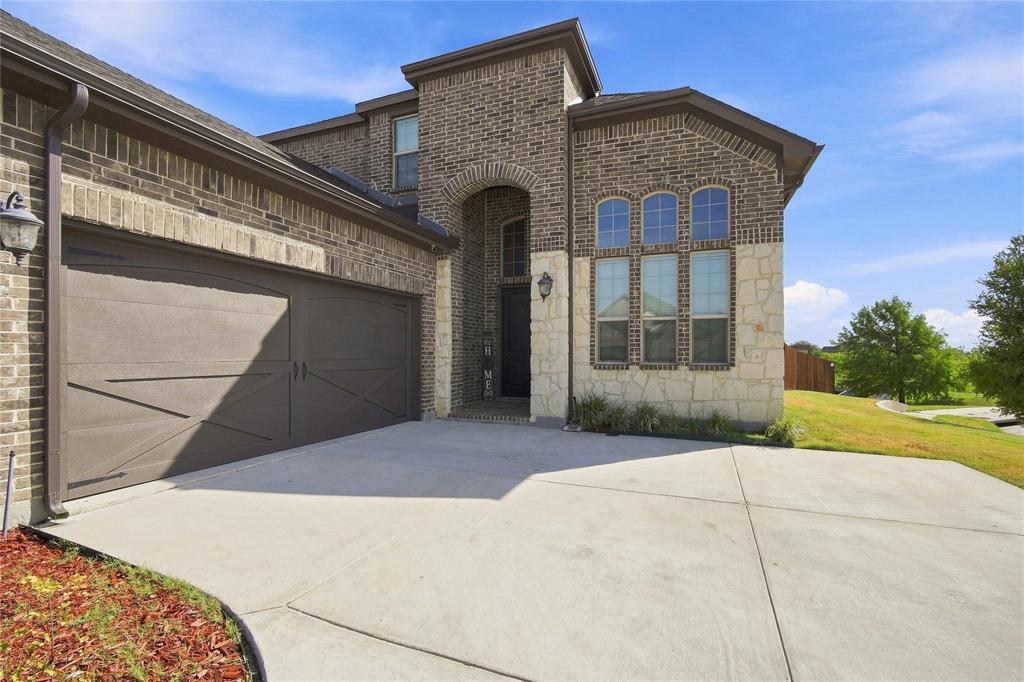 8121 Loretta Day Drive Property Photo 4