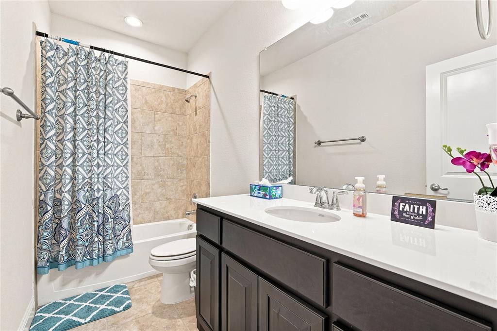 8121 Loretta Day Drive Property Photo 23