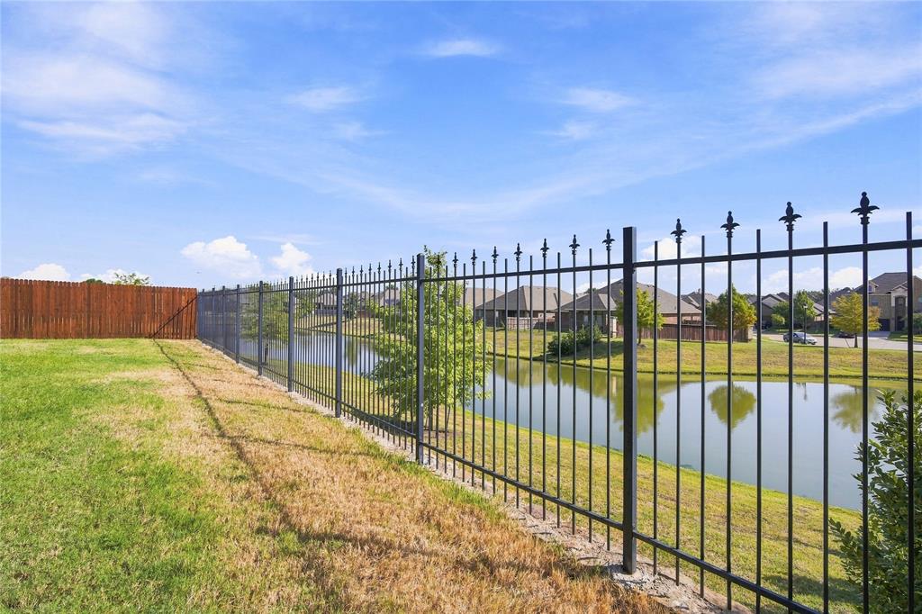 8121 Loretta Day Drive Property Photo 34