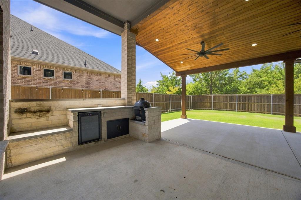 1815 Navarre Way Property Photo 1