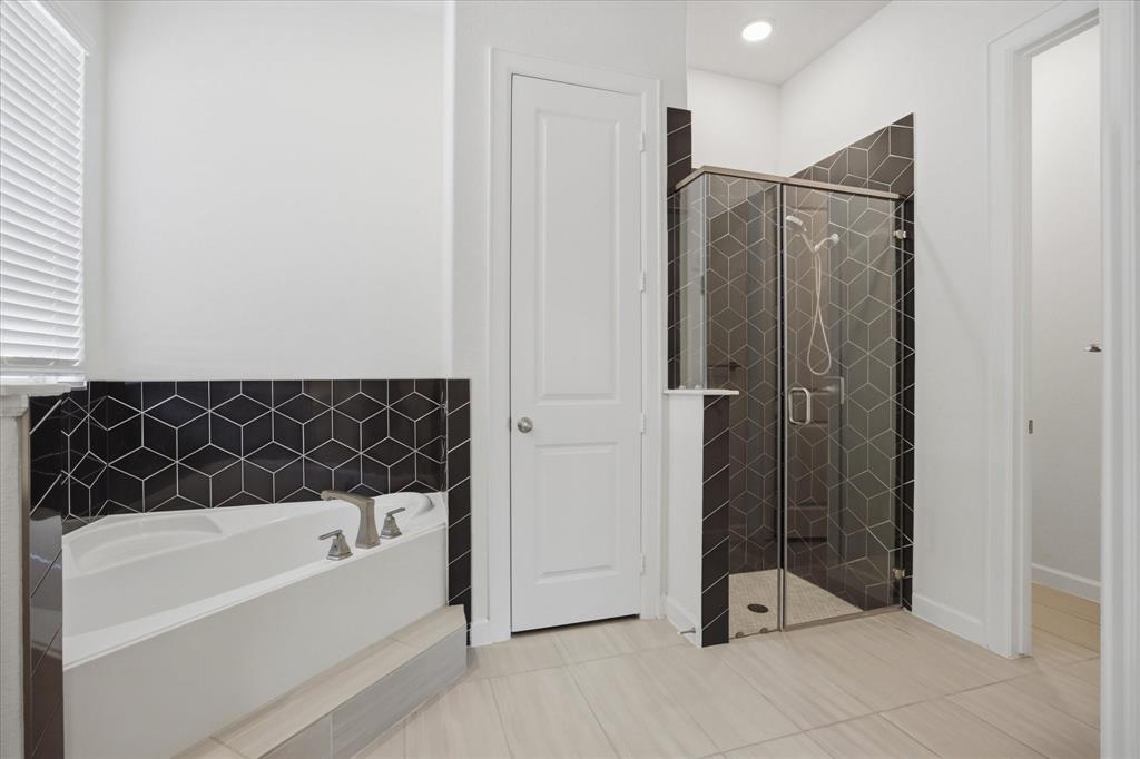 1815 Navarre Way Property Photo 22