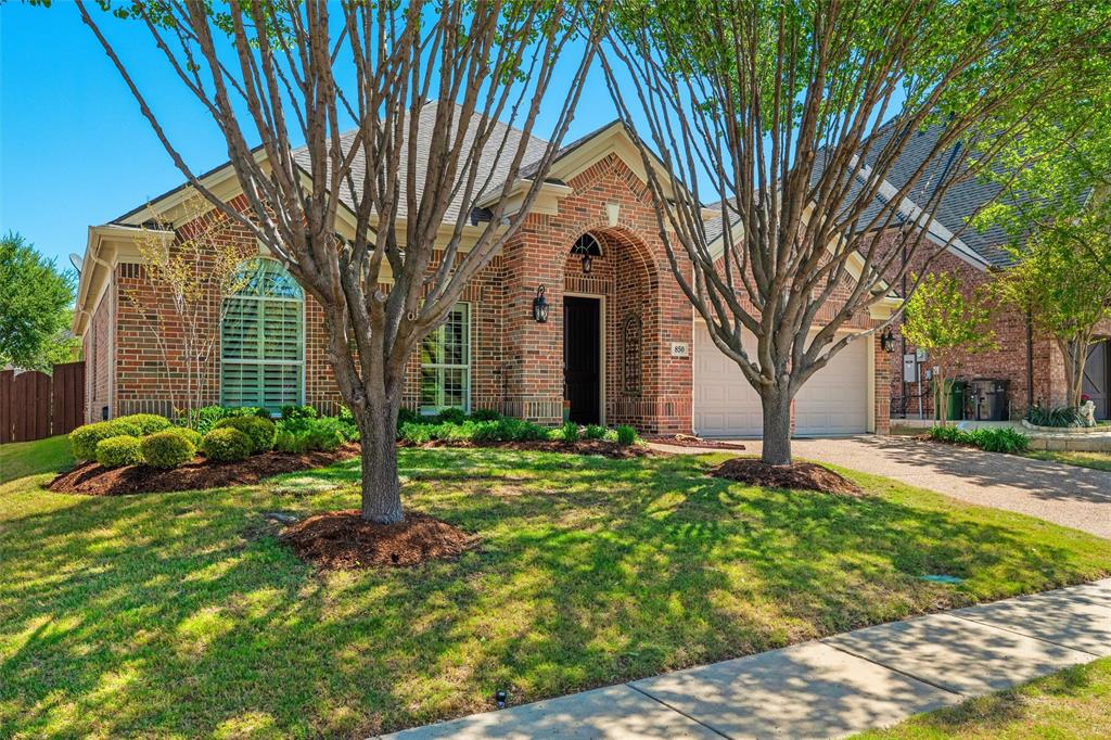 850 Woodview Drive Property Photo 3