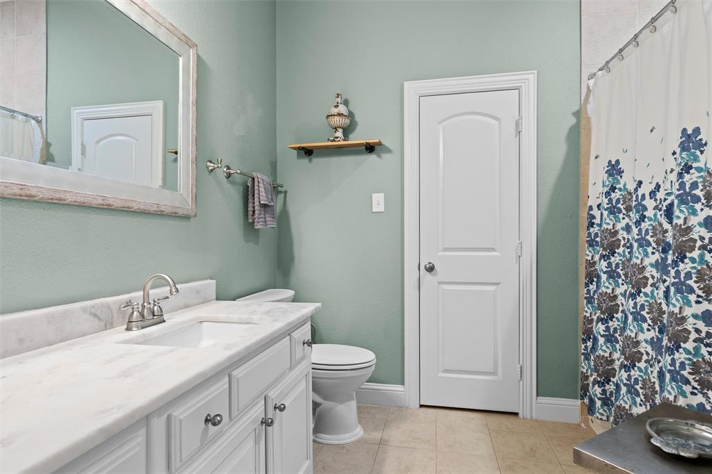 850 Woodview Drive Property Photo 17