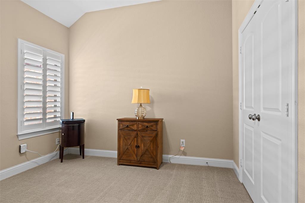 850 Woodview Drive Property Photo 18