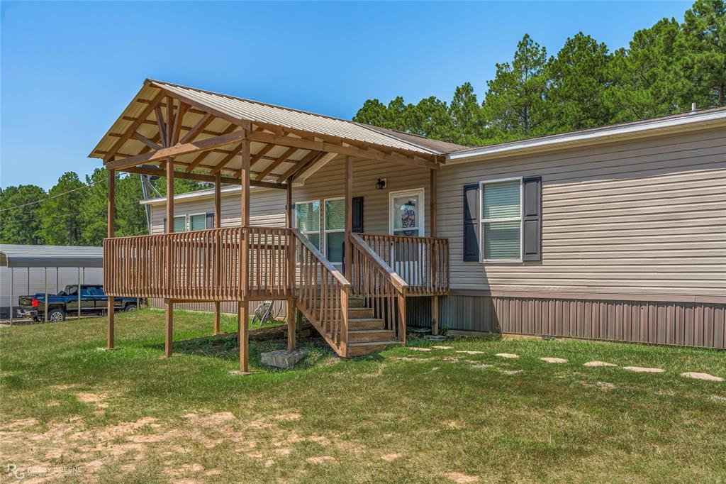 313 Cass Pvt Drive Property Photo 3