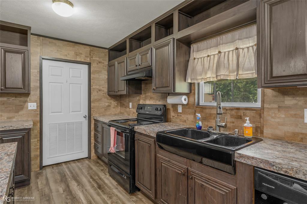 313 Cass Pvt Drive Property Photo 13