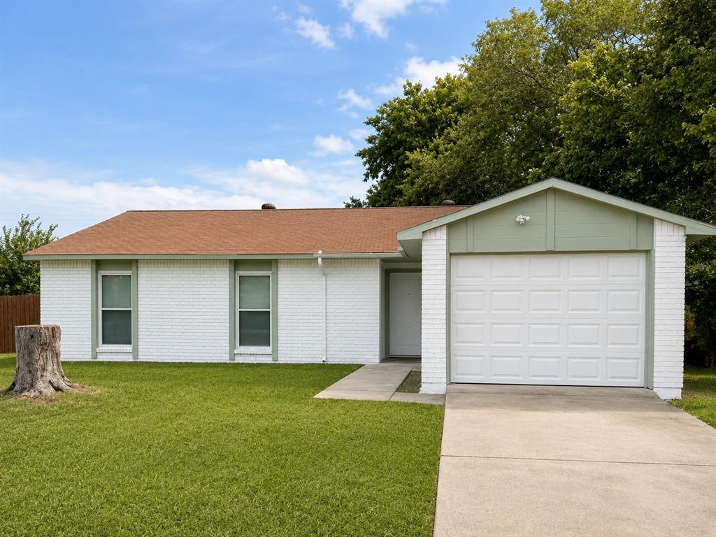 542 Hanover Drive Property Photo 1