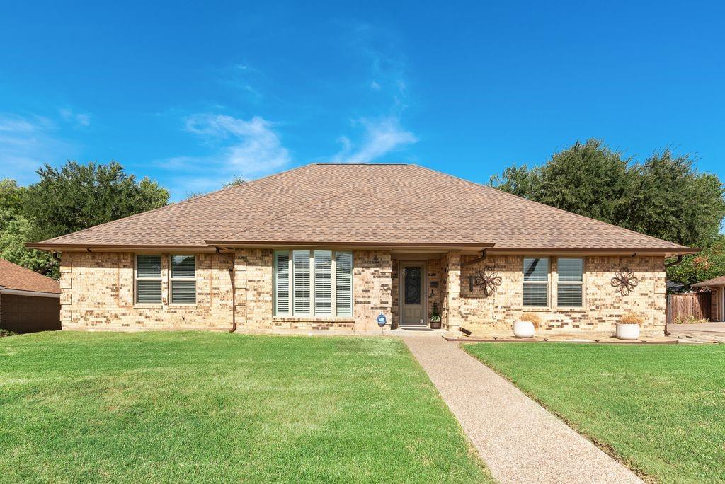 3713 Ridgewood Drive Property Photo 1