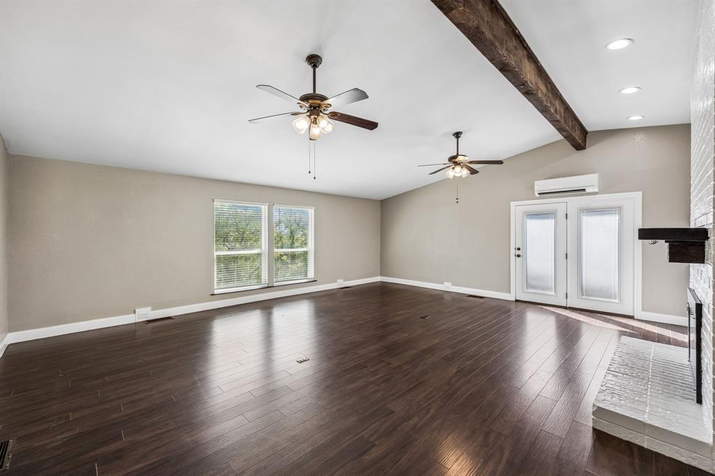 8724 Overland Drive Property Photo 8