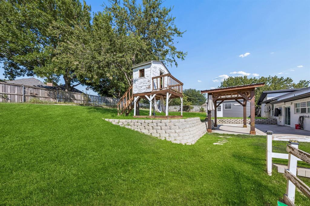 8724 Overland Drive Property Photo 32