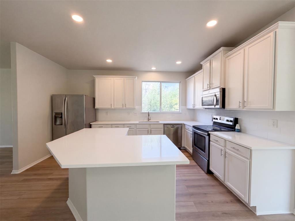 3933 Grizzly Hills Circle Property Photo 6