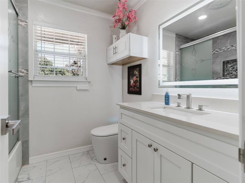 500 Oakwood Drive Property Photo 13