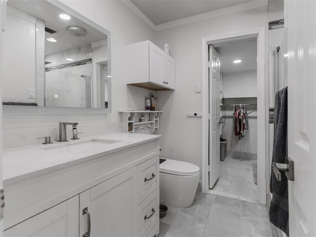 500 Oakwood Drive Property Photo 22