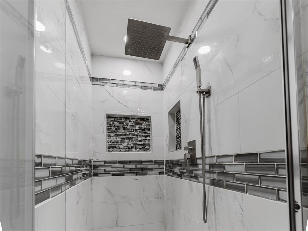 500 Oakwood Drive Property Photo 23