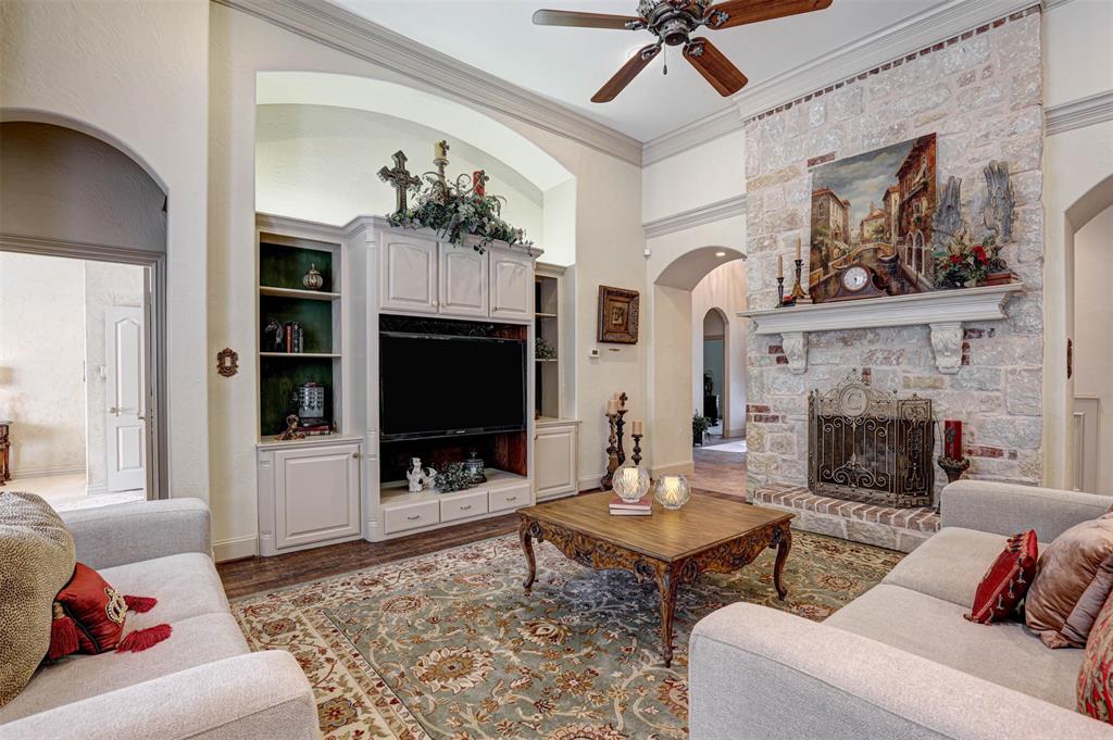 2141 Farrington Lane Property Photo 8